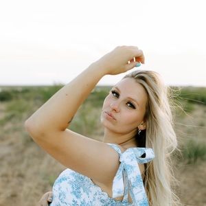 Meet your Posher, Isabelle